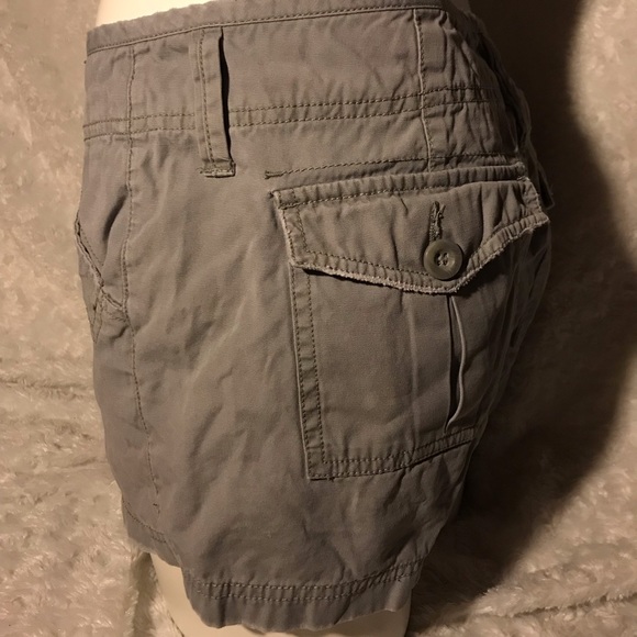 Shorts - Picture 2 of 3